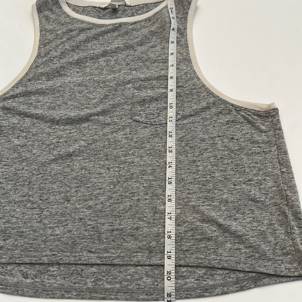 VICTORIA’S Secret Heather gray tank top with front pocket size M - Picture 11 of 16